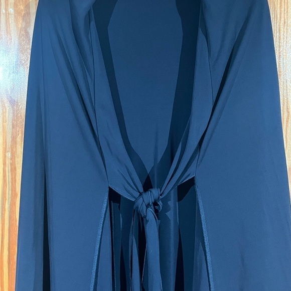 CAbi Waterfall Shawl Neck Tie Front Flowy Cardigan Jacket in Navy Blue - Picture 5 of 13